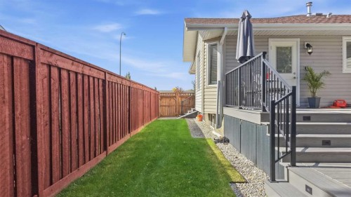 35 Heenan Crescent, Sylvan Lake, AB 