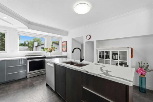 39 Warwick Drive, Red Deer, AB 