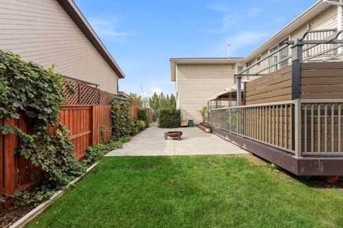 39 Warwick Drive, Red Deer, AB 