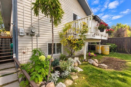 5851 58 Avenue, Red Deer, AB 