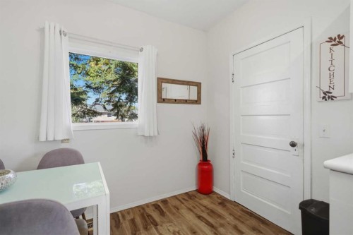 5120 53 Avenue, Ponoka, AB 