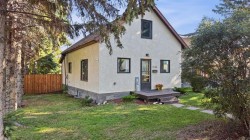 5120 53 Avenue Ponoka, AB T4J 1H1