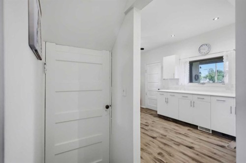 5120 53 Avenue, Ponoka, AB 