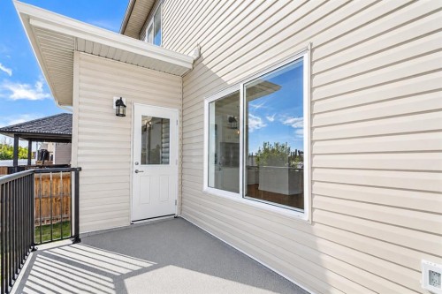 114 Norseman Close, Penhold, AB 