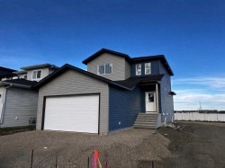 114 Norseman Close Penhold, AB T4G 0G5