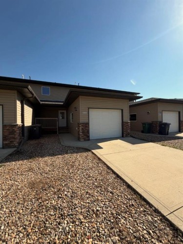 2-5511 54 Street, Ponoka, AB 