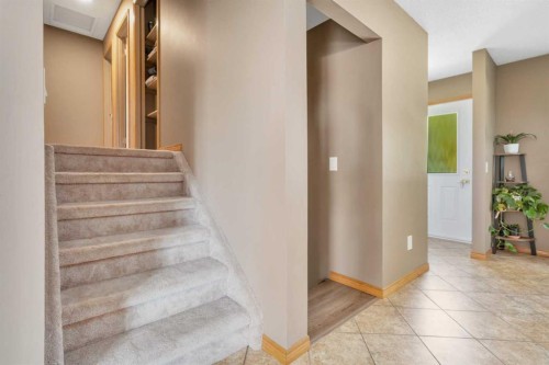 54 Lakeview Crescent, Sylvan Lake, AB 