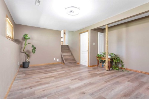 54 Lakeview Crescent, Sylvan Lake, AB 