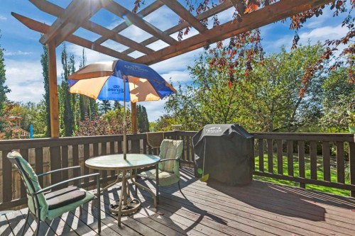 54 Lakeview Crescent, Sylvan Lake, AB 