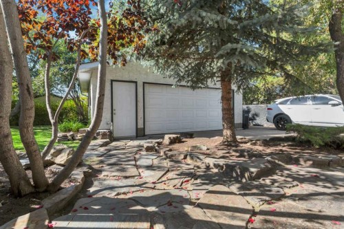 54 Lakeview Crescent, Sylvan Lake, AB 