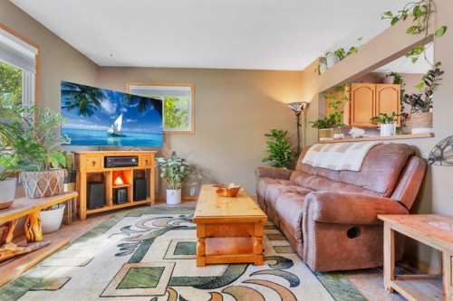 54 Lakeview Crescent, Sylvan Lake, AB 