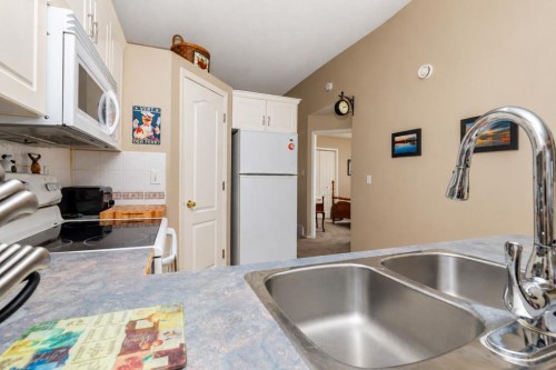 8 Daines Avenue, Red Deer, AB 