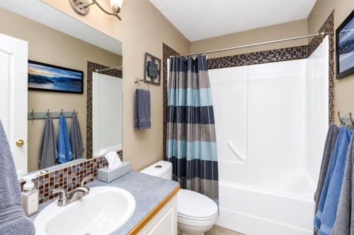 8 Daines Avenue, Red Deer, AB 