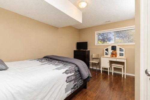 8 Daines Avenue, Red Deer, AB 