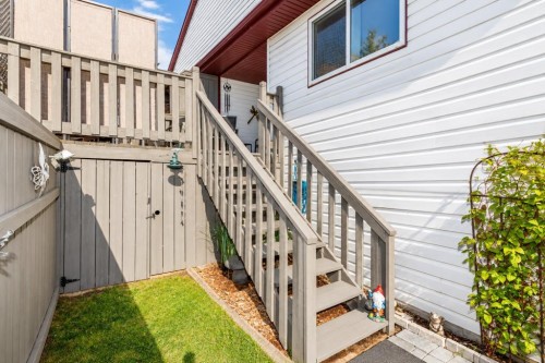 8 Daines Avenue, Red Deer, AB 