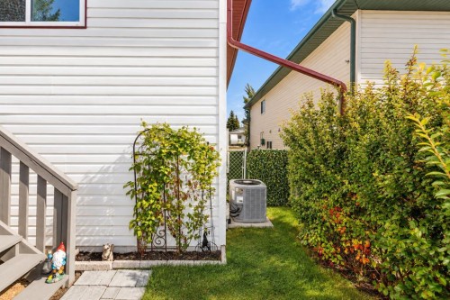 8 Daines Avenue, Red Deer, AB 