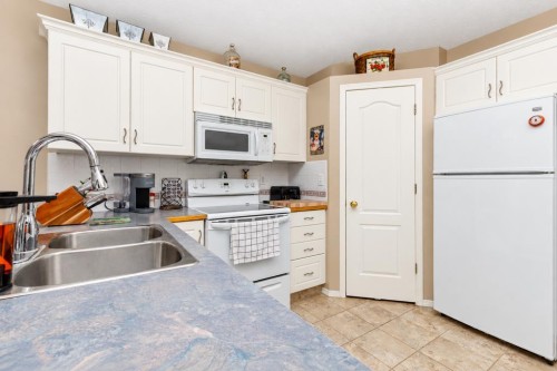 8 Daines Avenue, Red Deer, AB 