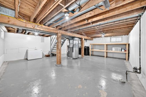 315 Spruce Street, Springbrook, AB 