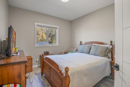 6913 59 Avenue, Red Deer, AB 