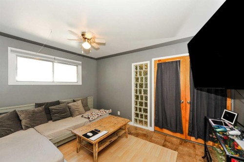 5420 50 Avenue, Camrose, AB 
