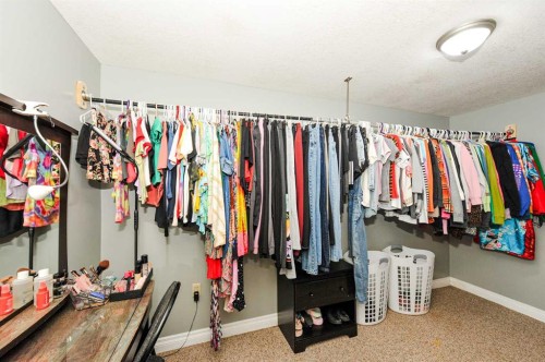 5420 50 Avenue, Camrose, AB 