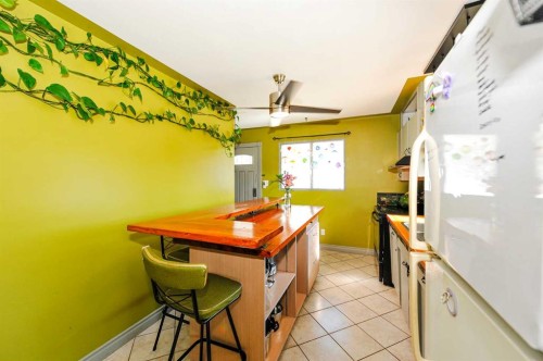 5420 50 Avenue, Camrose, AB 