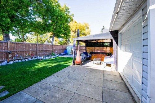 5420 50 Avenue, Camrose, AB 