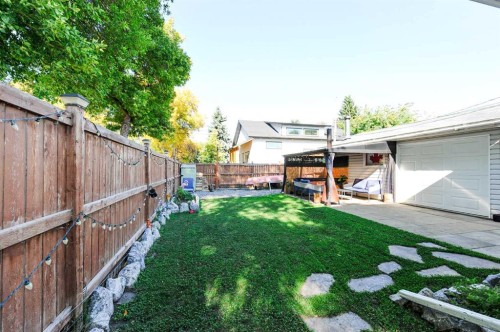 5420 50 Avenue, Camrose, AB 