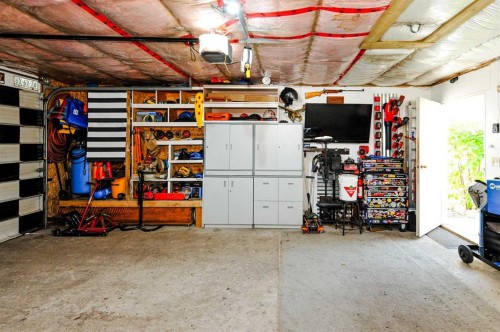 5420 50 Avenue, Camrose, AB 