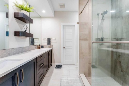 4611 45 Street, Red Deer, AB 