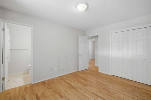 5709 56 Avenue, Lacombe, AB 