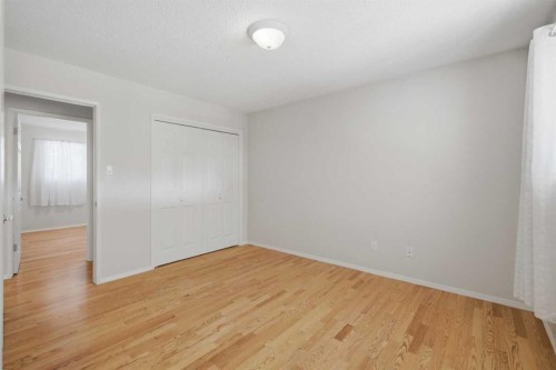 5709 56 Avenue, Lacombe, AB 