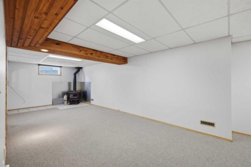 5709 56 Avenue, Lacombe, AB 