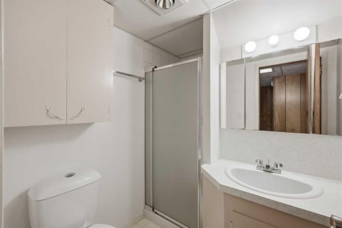 5709 56 Avenue, Lacombe, AB 