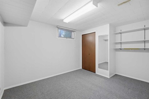5709 56 Avenue, Lacombe, AB 