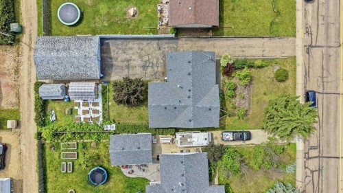 5709 56 Avenue, Lacombe, AB 
