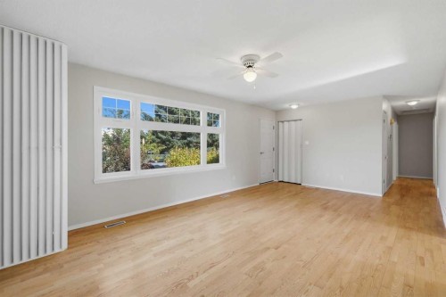 5709 56 Avenue, Lacombe, AB 