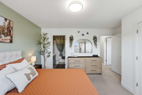 59 Village Crescent, Red Deer, AB 