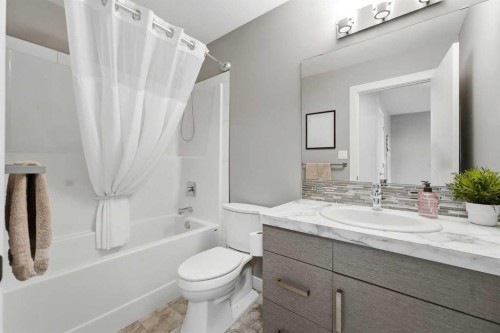 59 Village Crescent, Red Deer, AB 