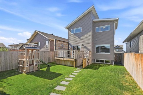 59 Village Crescent, Red Deer, AB 