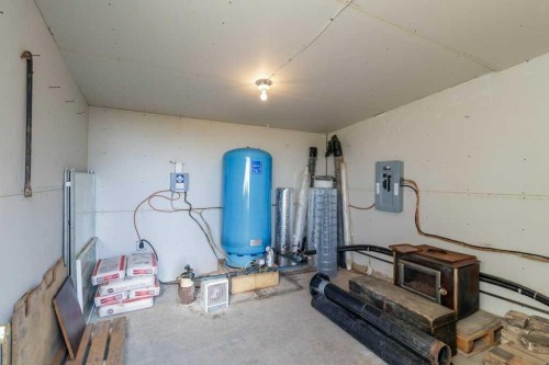 37440 Range Road 242, Rural Red Deer County, AB 