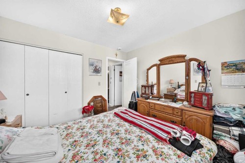 4209 54 Avenue, Innisfail, AB 