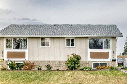 4209 54 Avenue, Innisfail, AB 