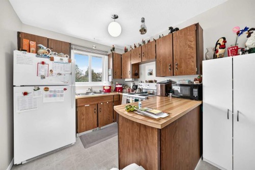 4209 54 Avenue, Innisfail, AB 