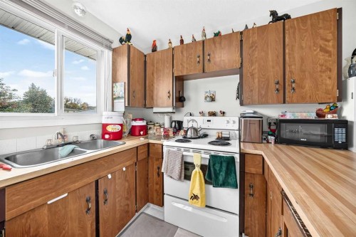 4209 54 Avenue, Innisfail, AB 