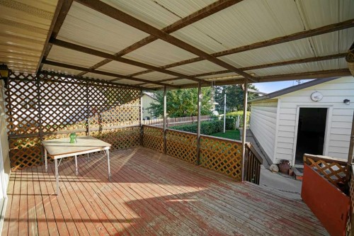 5323 55 Avenue, Viking, AB 