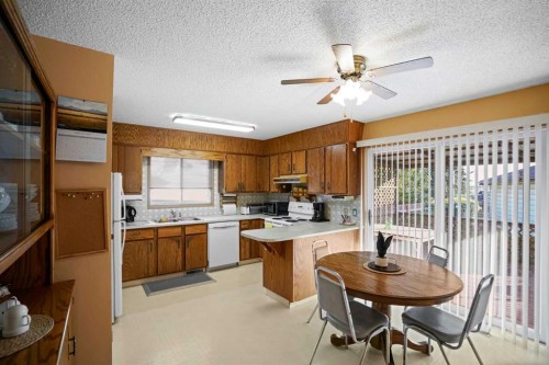 5323 55 Avenue, Viking, AB 