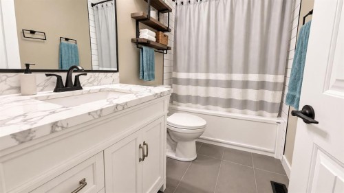 47 Montcalm Avenue, Camrose, AB 