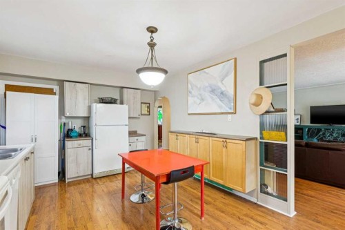 2128 17 Avenue Sw, Calgary, AB 