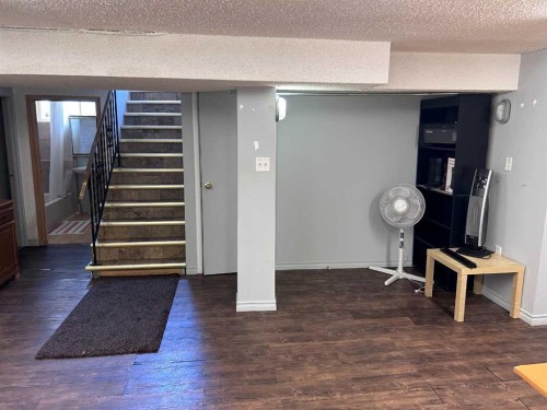 2128 17 Avenue Sw, Calgary, AB 